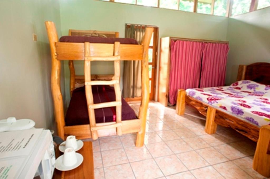 Hotel Blue Conga Puerto Viejo de Talamanca Zewnętrze zdjęcie